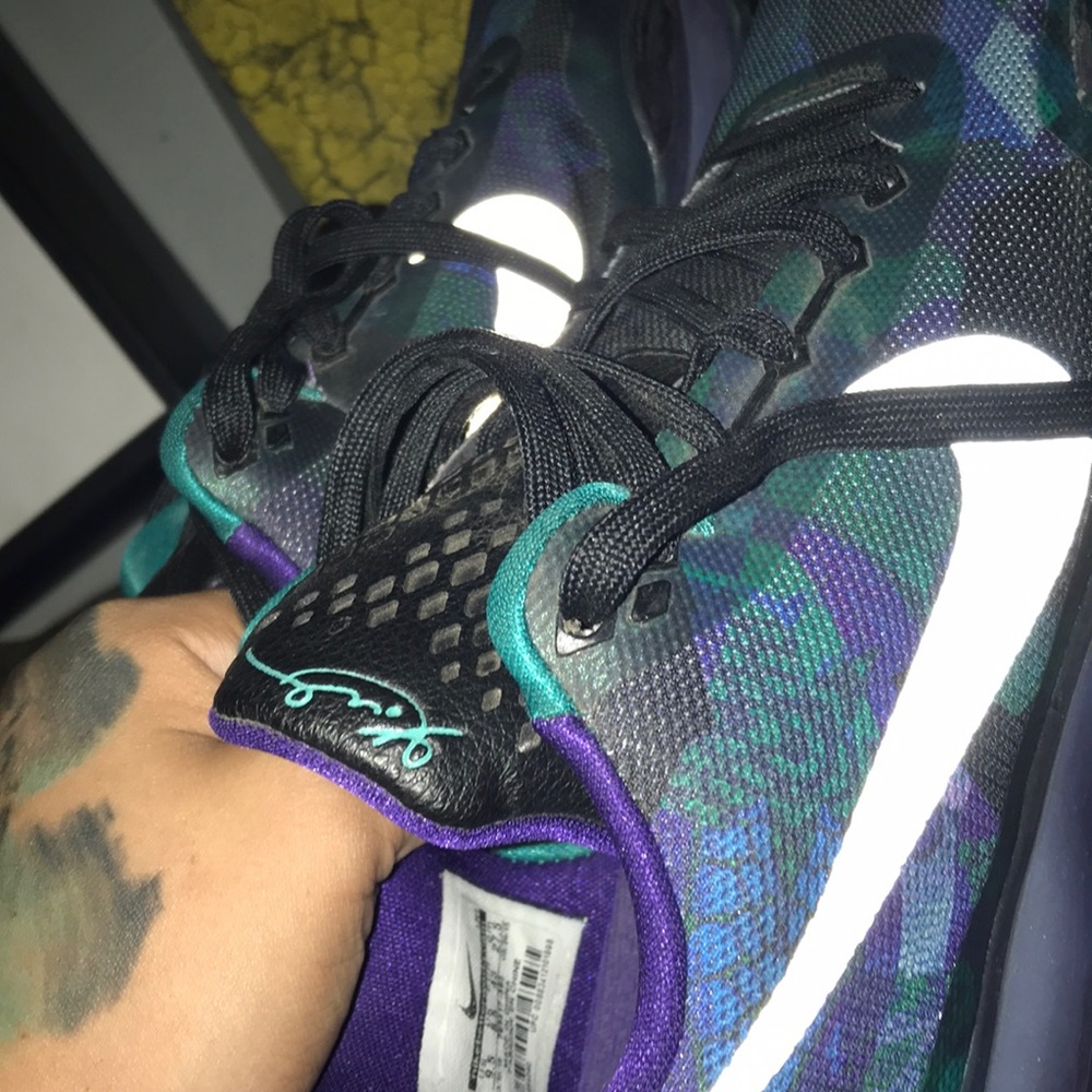 Kobe’s - Picture 3 of 3